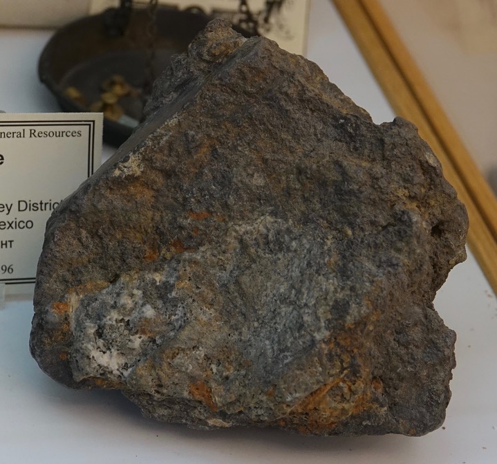 Chlorargyrite (AgCl)c