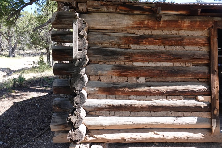 Silver Creek Canyon Road Cabin 8